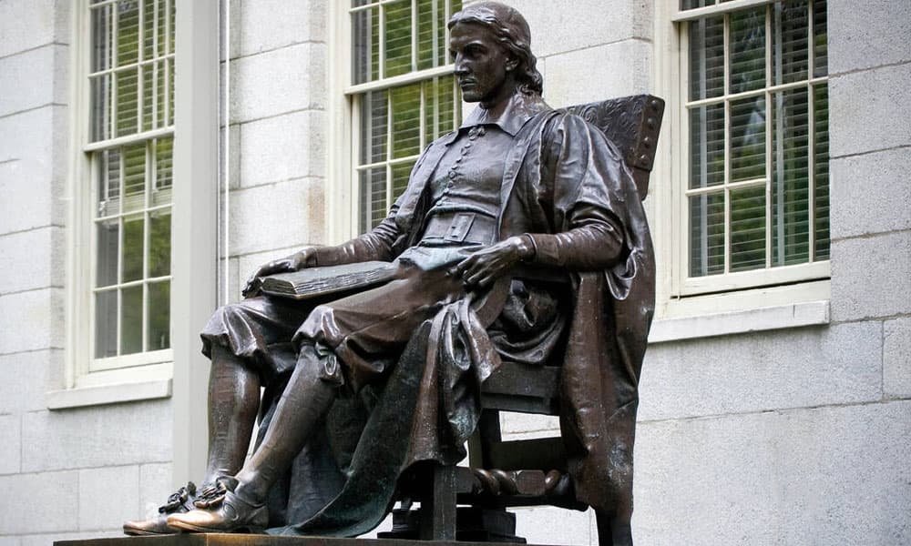 John Harvard Statue